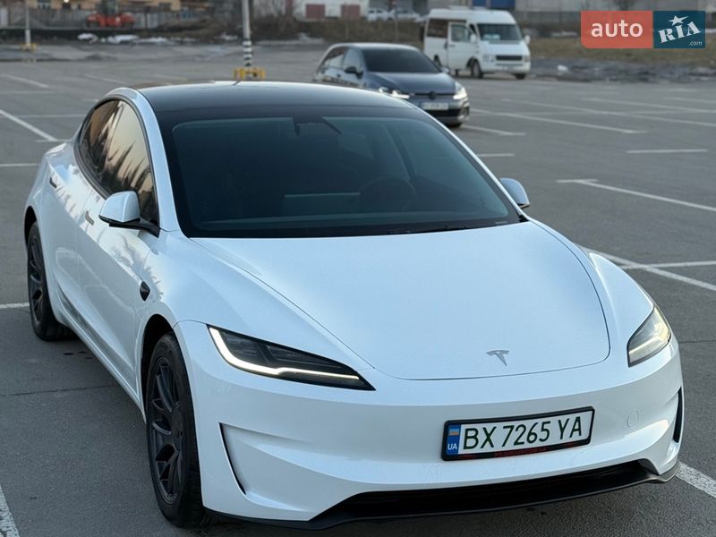 Седан Tesla Model 3 2024 в Кам'янець-Подільському
