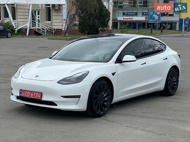 Седан Tesla Model 3 2021 в Харькове