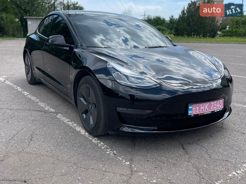 Седан Tesla Model 3 2022 в Кривом Роге Седан Tesla Model 3 2022 в Кривом Роге