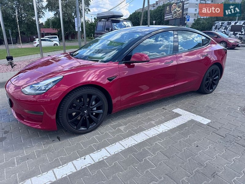 Седан Tesla Model 3 2018 в Боярке