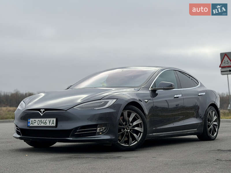 Лифтбек Tesla Model S 2018 в Виннице Лифтбек Tesla Model S 2018 в Виннице