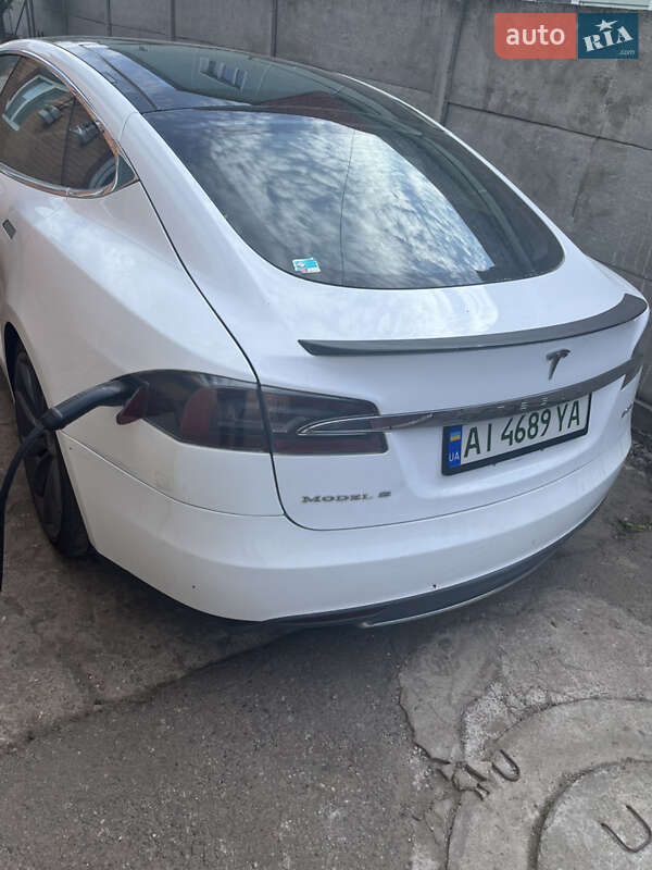 Лифтбек Tesla Model S 2013 в Белой Церкви