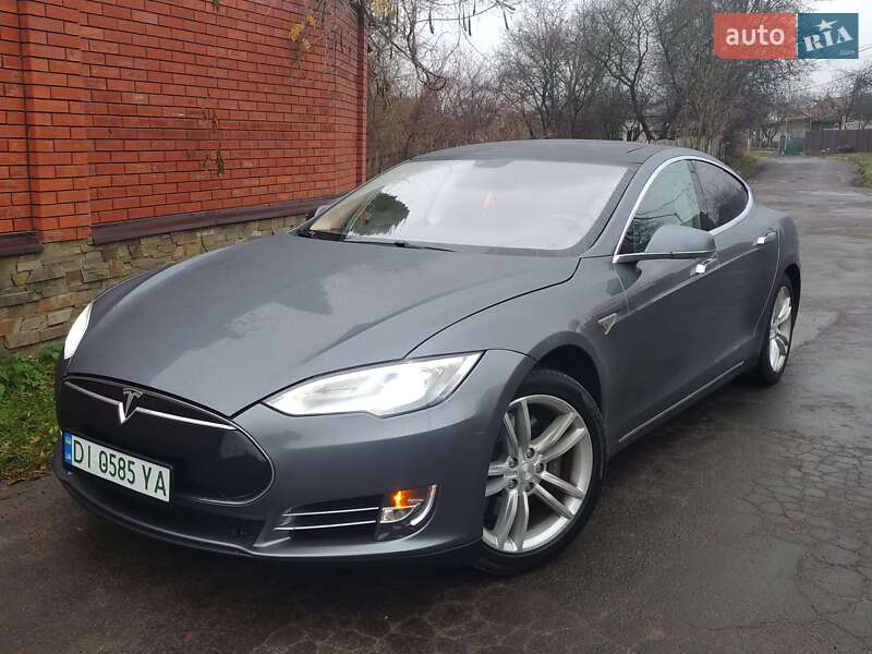 Ліфтбек Tesla Model S 2014 в Шептицькому