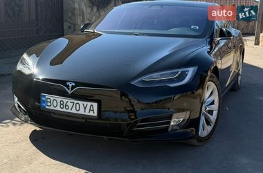 Лифтбек Tesla Model S 2018 в Тернополе
