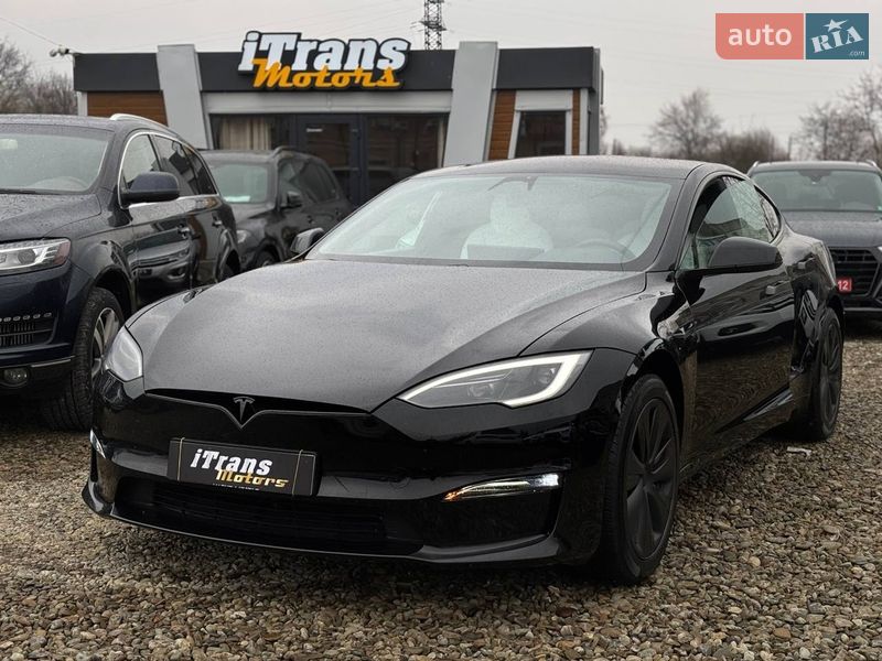 Ліфтбек Tesla Model S 2023 в Стрию