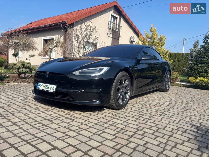 Лифтбек Tesla Model S 2021 в Ровно