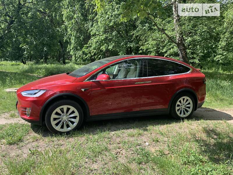 Внедорожник / Кроссовер Tesla Model X 2018 в Киеве