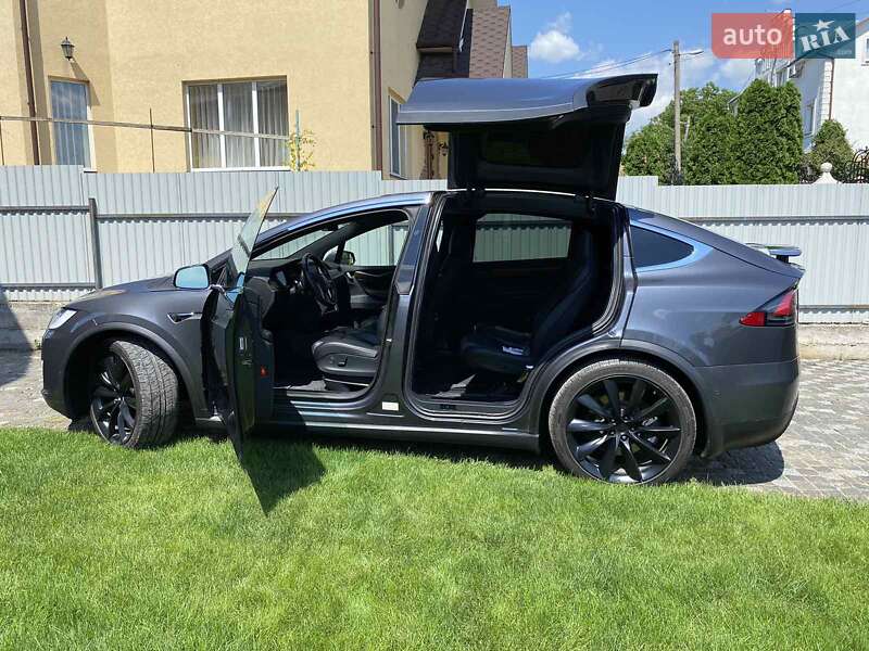 Внедорожник / Кроссовер Tesla Model X 2019 в Черновцах Внедорожник / Кроссовер Tesla Model X 2019 в Черновцах