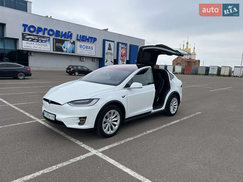 Позашляховик / Кросовер Tesla Model X 2019 в Ковелі