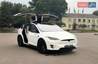 Внедорожник / Кроссовер Tesla Model X 2019 в Валках