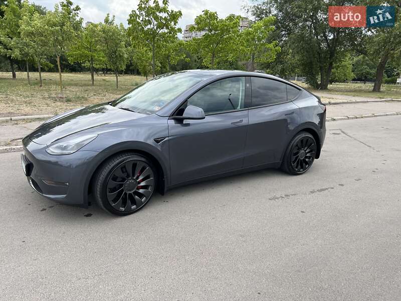Внедорожник / Кроссовер Tesla Model Y 2023 в Днепре Внедорожник / Кроссовер Tesla Model Y 2023 в Днепре