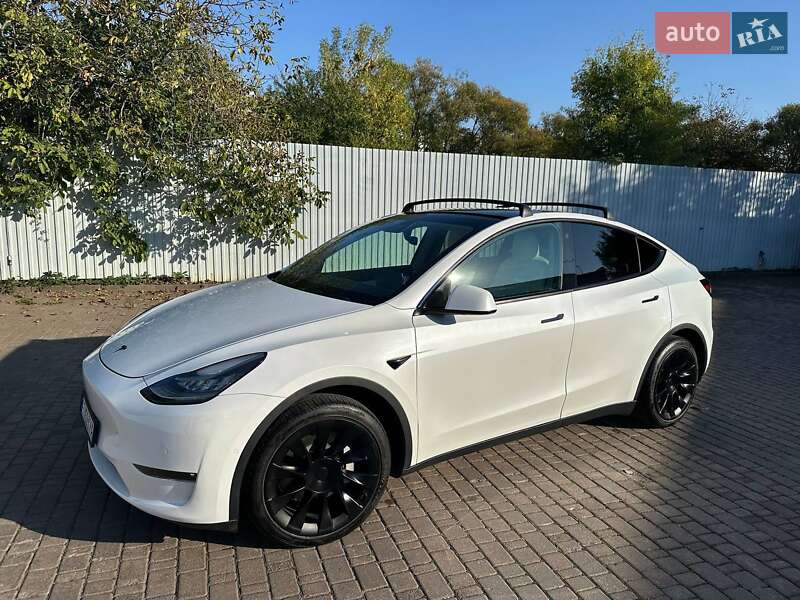 Внедорожник / Кроссовер Tesla Model Y 2021 в Ивано-Франковске