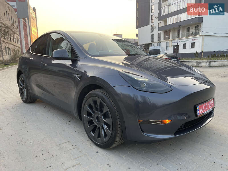 Внедорожник / Кроссовер Tesla Model Y 2023 в Львове
