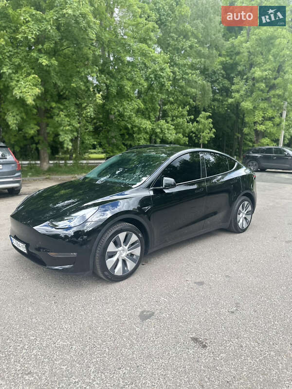 Внедорожник / Кроссовер Tesla Model Y 2024 в Львове