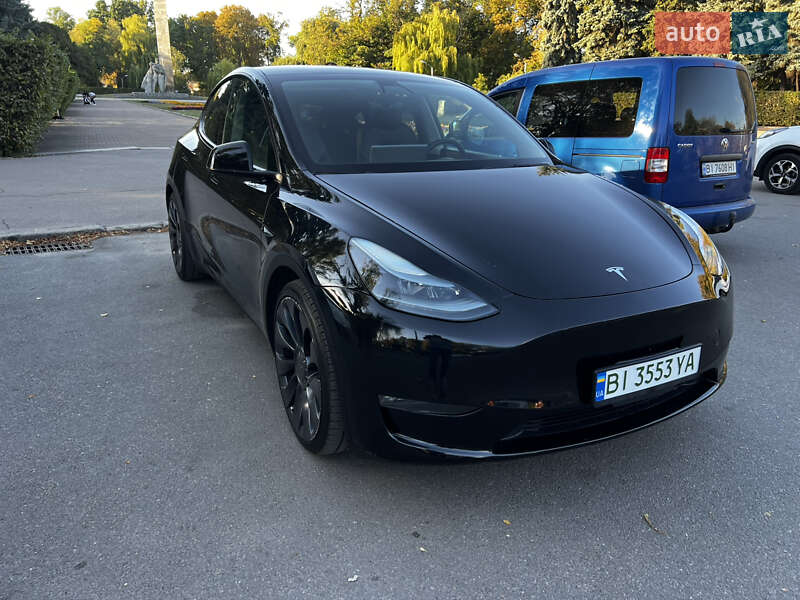 Внедорожник / Кроссовер Tesla Model Y 2022 в Полтаве