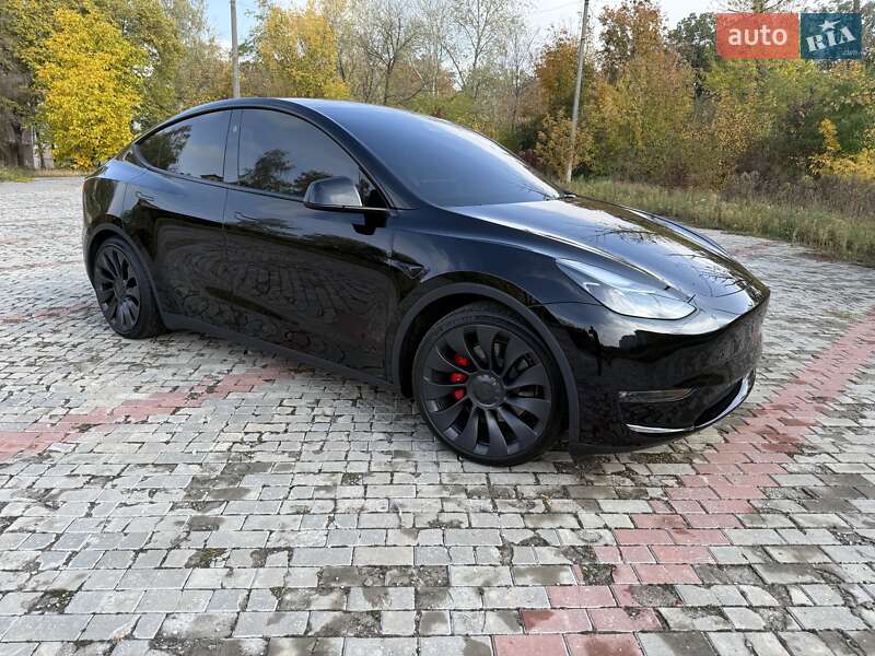Позашляховик / Кросовер Tesla Model Y 2023 в Харкові