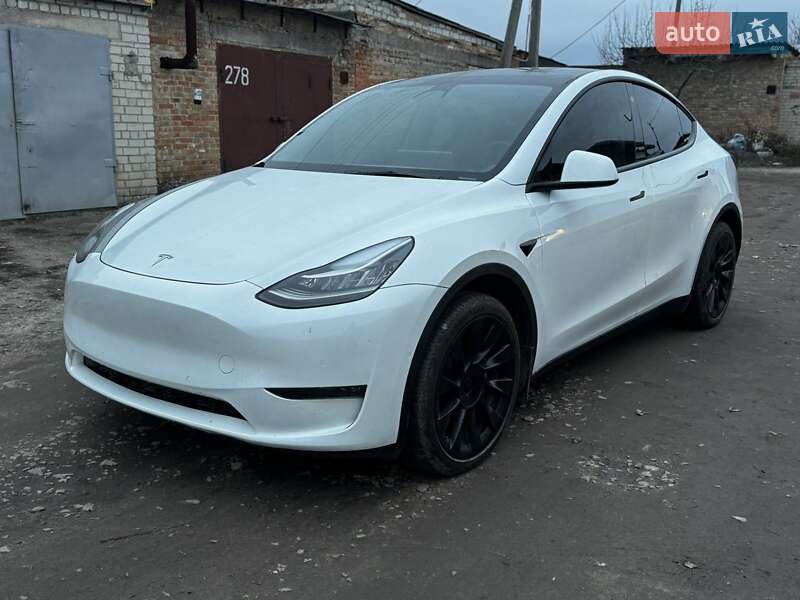 Позашляховик / Кросовер Tesla Model Y 2022 в Олександрії
