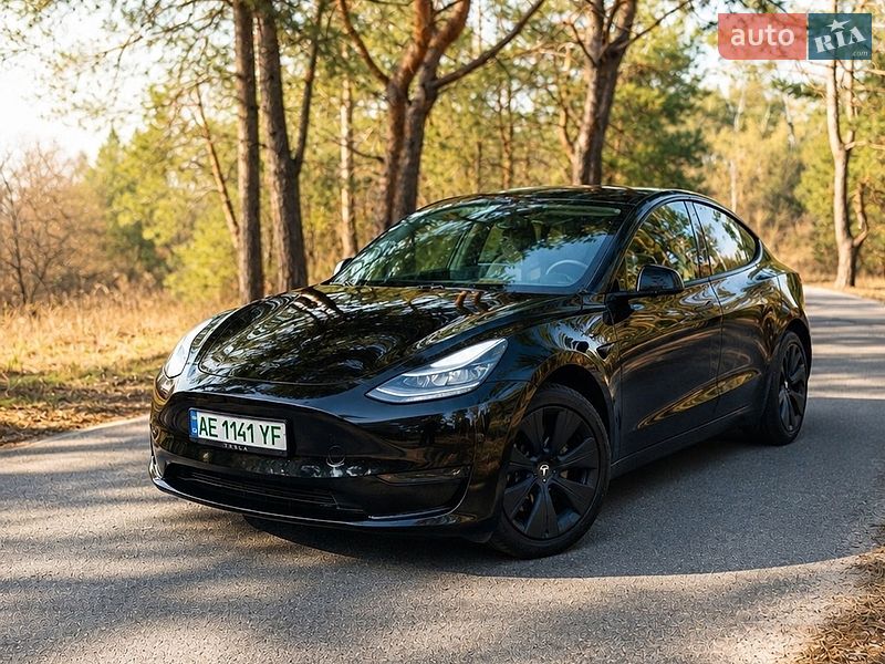 Позашляховик / Кросовер Tesla Model Y 2023 в Дніпрі