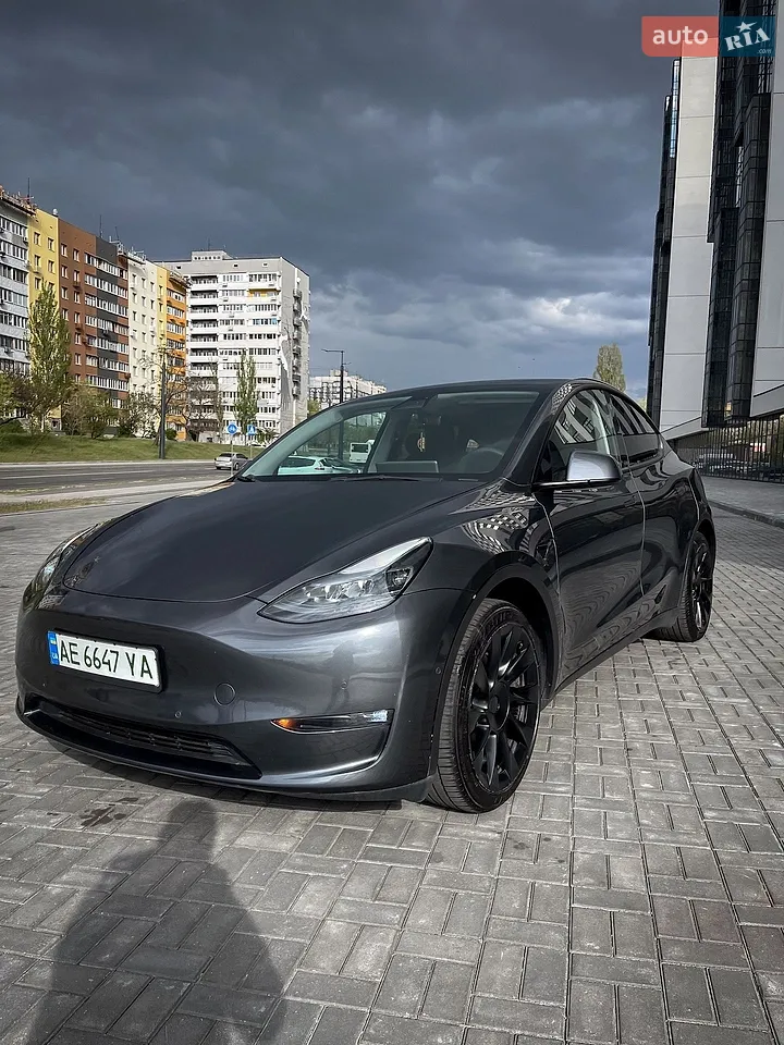 Tesla Model Y 2021 photo 2
