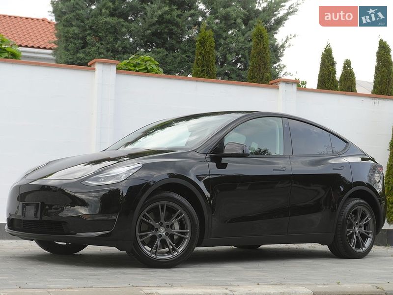 Внедорожник / Кроссовер Tesla Model Y 2023 в Одессе