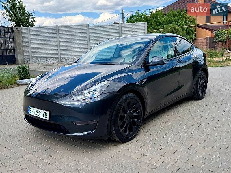 Внедорожник / Кроссовер Tesla Model Y 2024 в Одессе