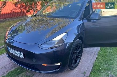 Внедорожник / Кроссовер Tesla Model Y 2023 в Бродах