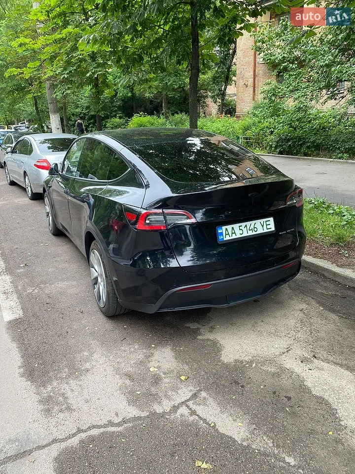 Tesla Model Y 2020 photo 2