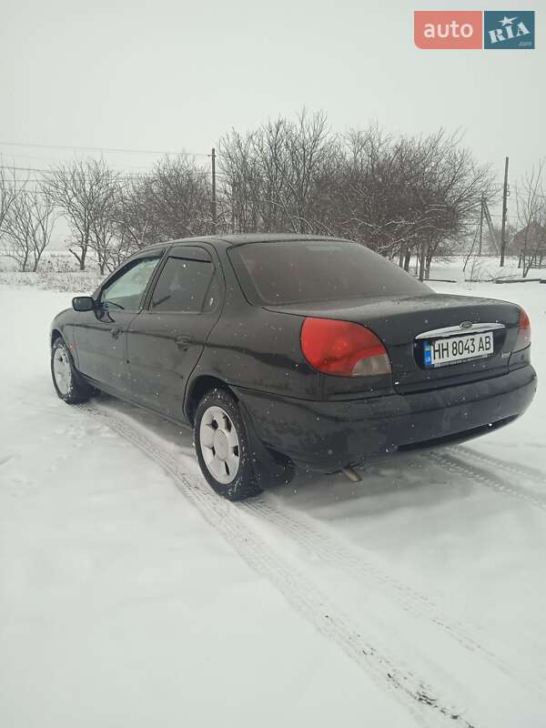 Седан Ford Mondeo 2000 в Подольске