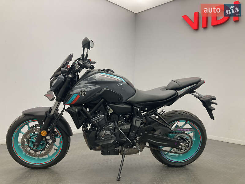 Мотоцикл Без обтекателей (Naked bike) Yamaha MT-07 2022 в Киеве