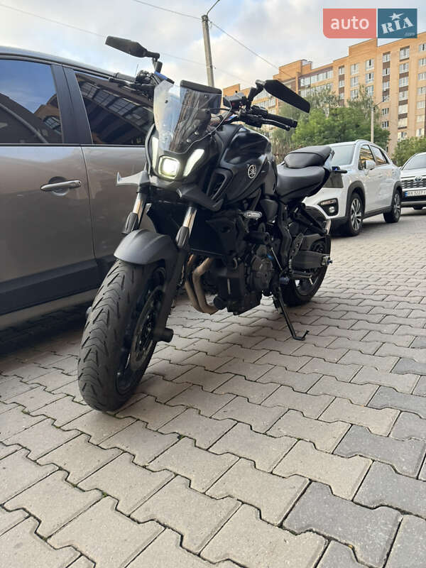 Мотоцикл Без обтекателей (Naked bike) Yamaha MT-07 2023 в Хмельницком