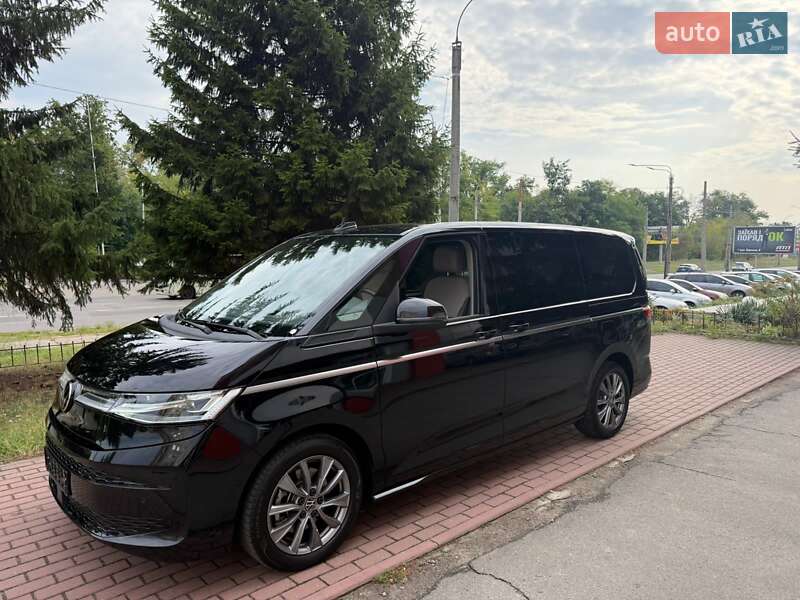 Минивэн Volkswagen Multivan 2022 в Киеве