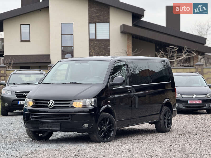 Мінівен Volkswagen Multivan 2011 в Луцьку