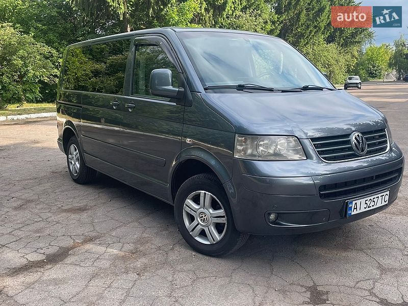 Минивэн Volkswagen Multivan 2008 в Ровно