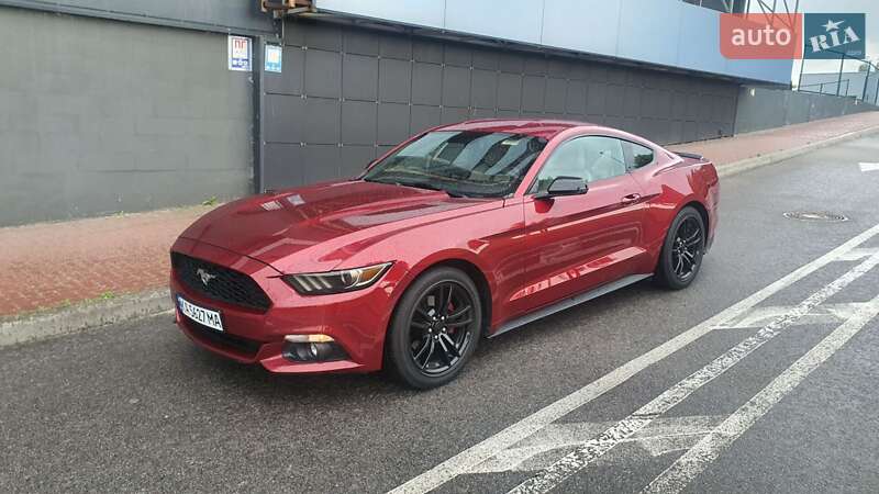 Купе Ford Mustang 2014 в Киеве Купе Ford Mustang 2014 в Киеве