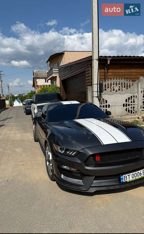 Купе Ford Mustang 2016 в Виннице