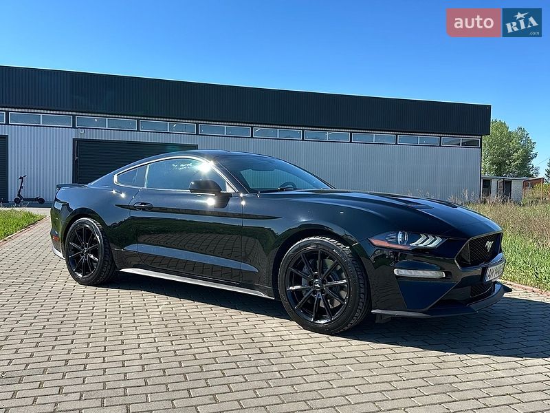 Купе Ford Mustang 2018 в Киеве