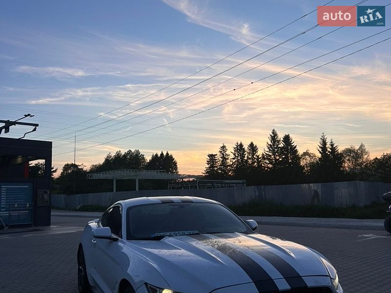 Купе Ford Mustang 2015 в Старом Самборе Купе Ford Mustang 2015 в Старом Самборе
