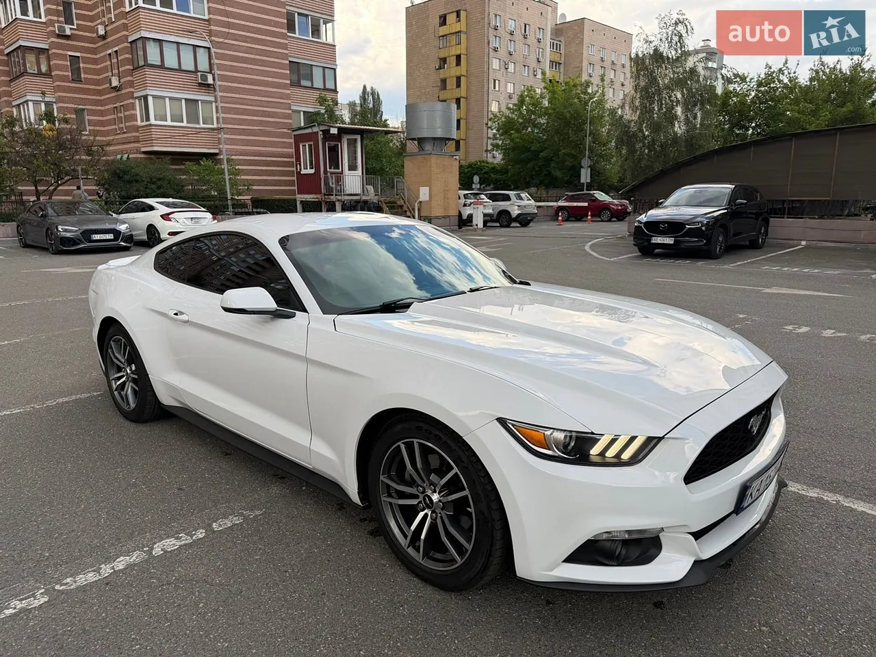 Ford Mustang 2017 photo 2