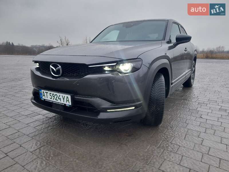 Позашляховик / Кросовер Mazda MX-30 2020 в Тлумачі