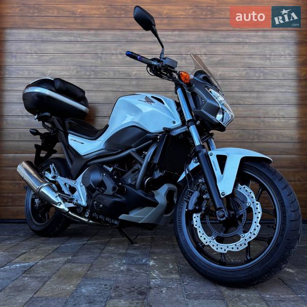 Мотоцикл Многоцелевой (All-round) Honda NC 700S 2012 в Белой Церкви Мотоцикл Многоцелевой (All-round) Honda NC 700S 2012 в Белой Церкви