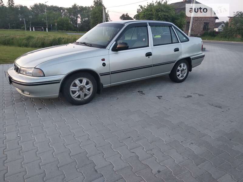 Седан Daewoo Nexia 2007 в Львове
