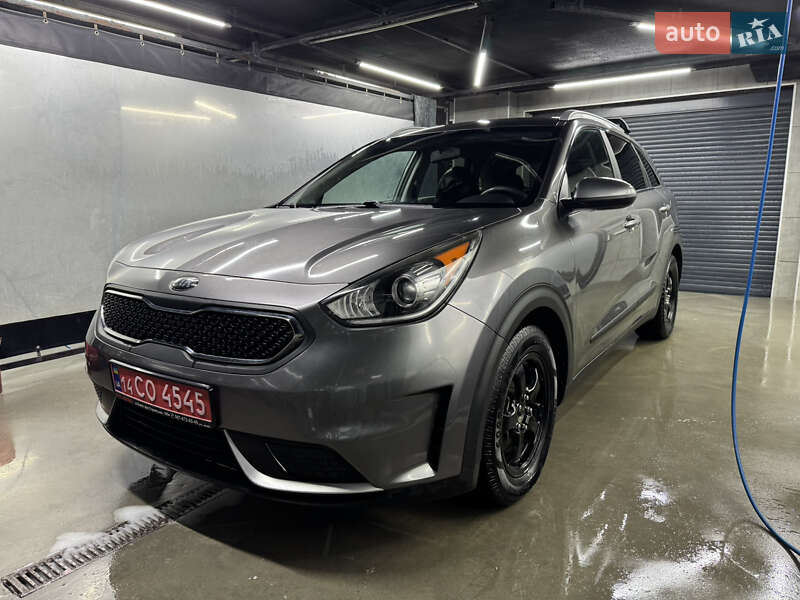 Внедорожник / Кроссовер Kia Niro 2018 в Львове