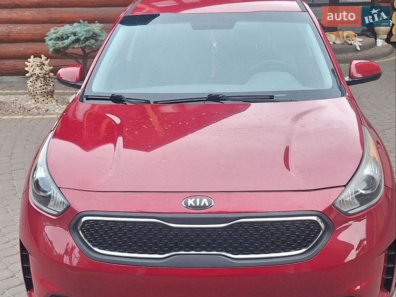 Внедорожник / Кроссовер Kia Niro 2017 в Виннице