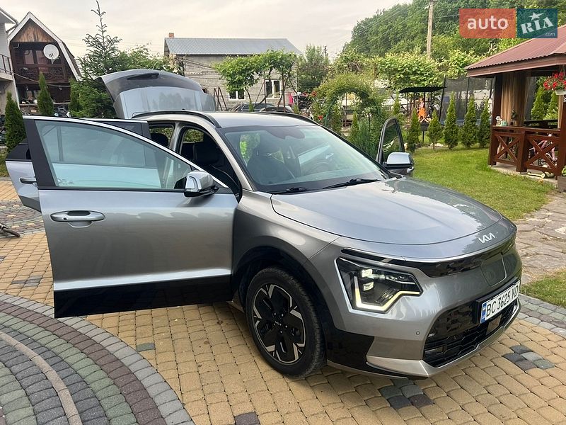 Внедорожник / Кроссовер Kia Niro 2024 в Львове