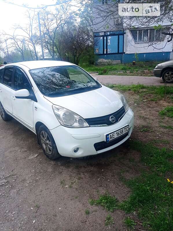 Хэтчбек Nissan Note 2009 в Днепре