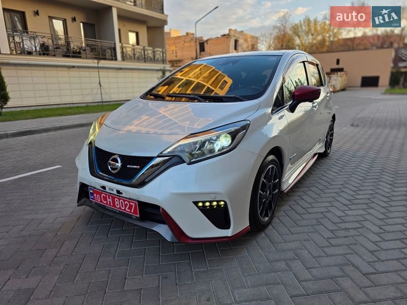 Хэтчбек Nissan Note 2017 в Одессе Хэтчбек Nissan Note 2017 в Одессе