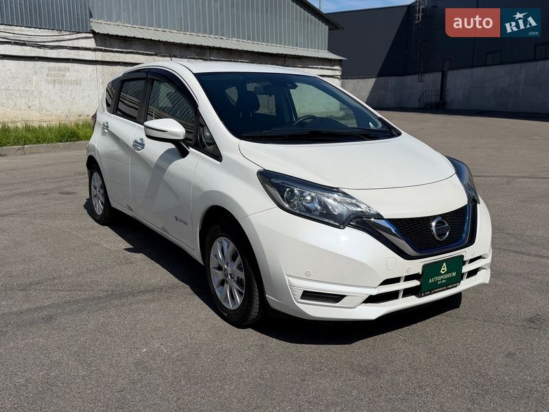 Хэтчбек Nissan Note 2019 в Киеве Хэтчбек Nissan Note 2019 в Киеве