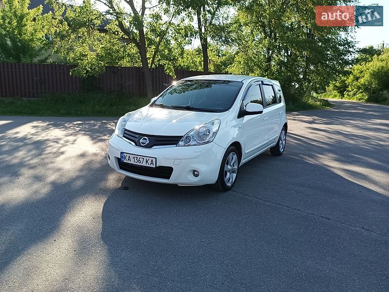 Хэтчбек Nissan Note 2010 в Борисполе