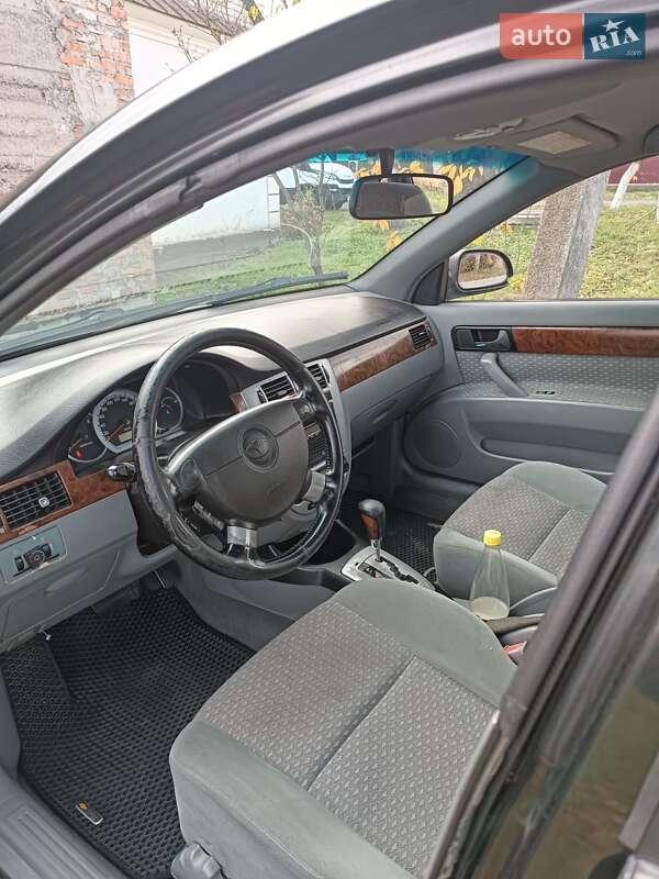 Седан Daewoo Nubira 2004 в Ковеле