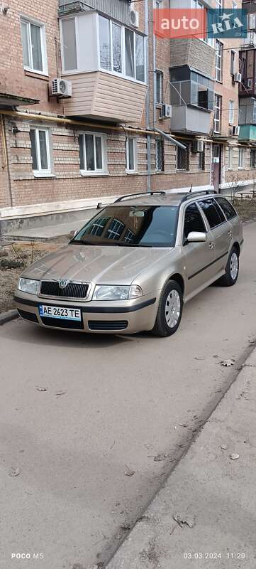 Универсал Skoda Octavia 2004 в Никополе